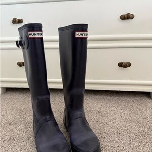 Hunter Classic Black Rain Boots